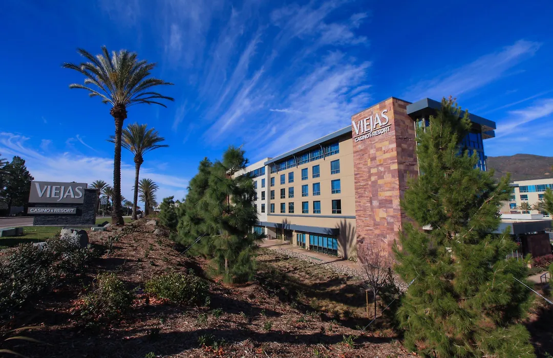 Viejas Casino & Willows Hotel-1